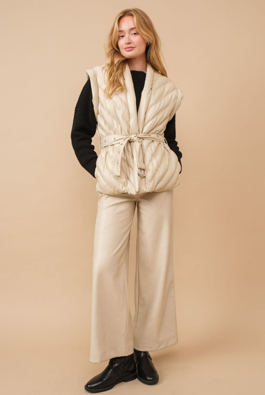 Chaleco afelpado de vinipiel