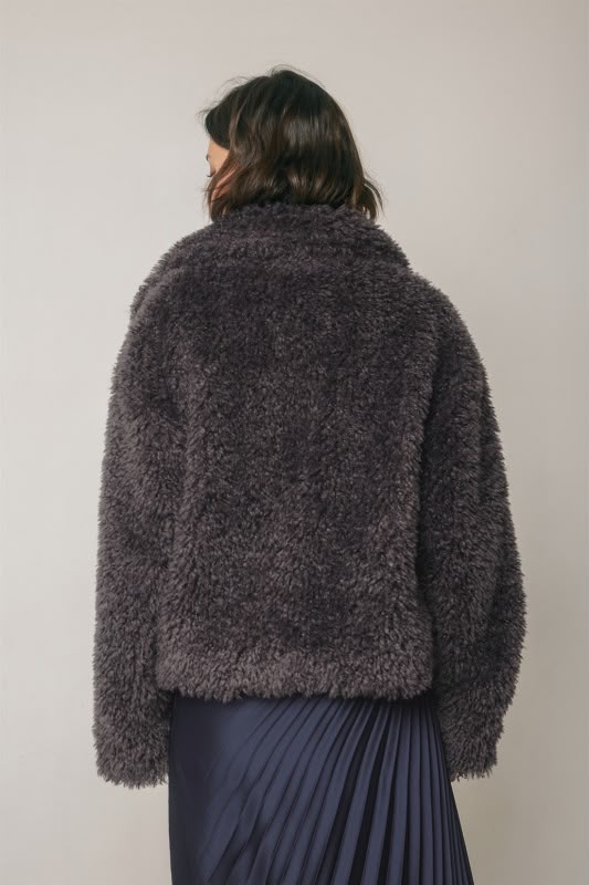 Saco pelo con cuello