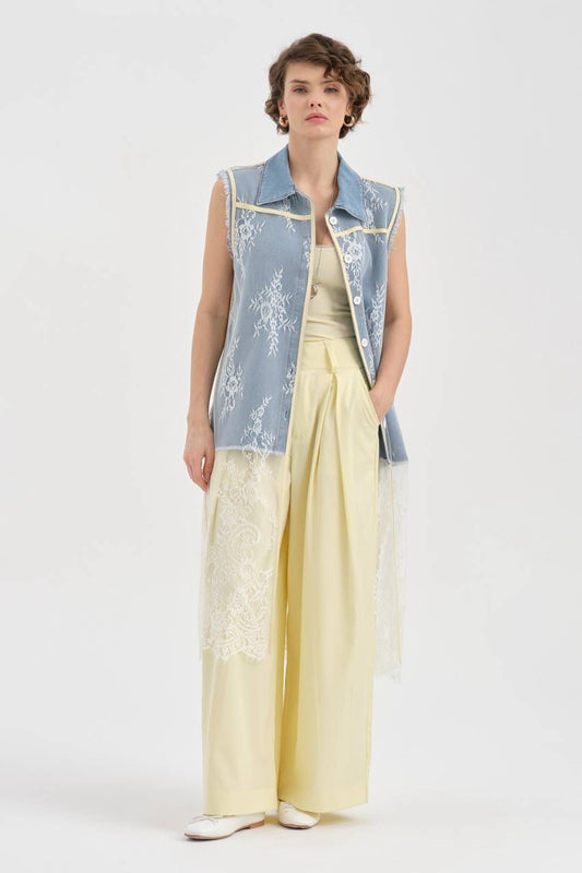 Chaleco de mezclilla con encaje