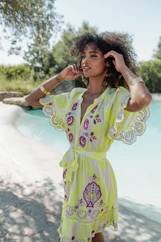 Vestido bordado conchas