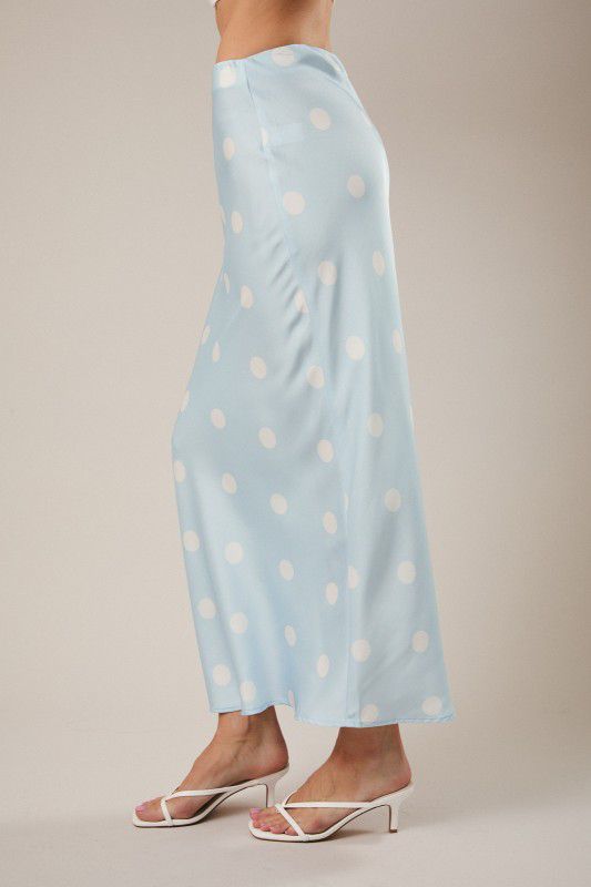 Falda satinada de lunares