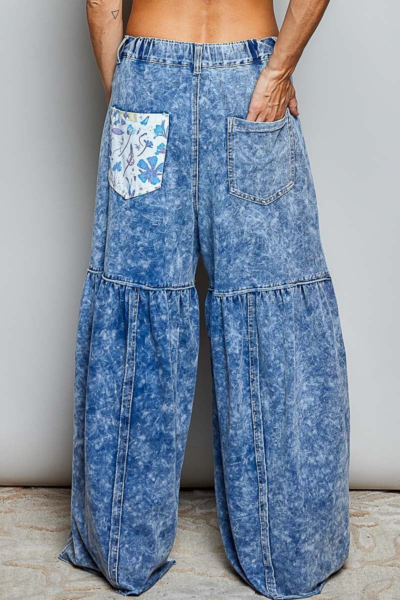 Pantalón cortes tela flores
