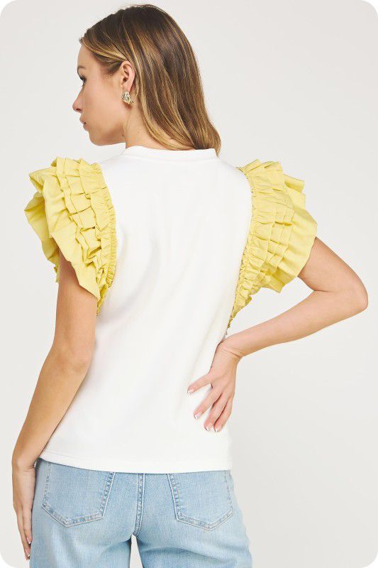 Blusa con volantes en mangas