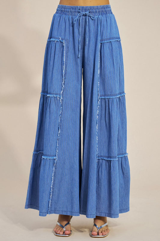 Pantalón mini rayas pierna mega ancha con cortes