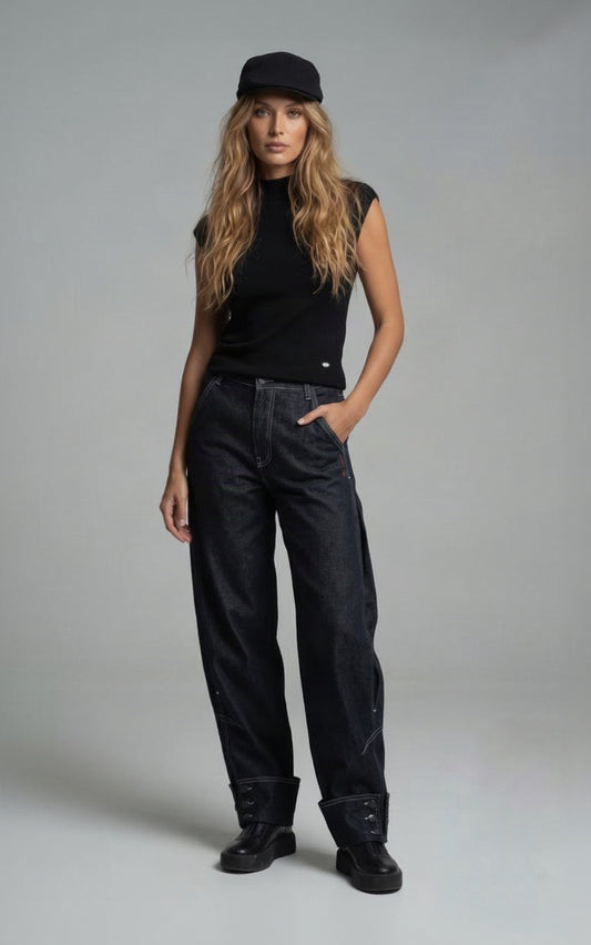 Jeans con doblez y botones