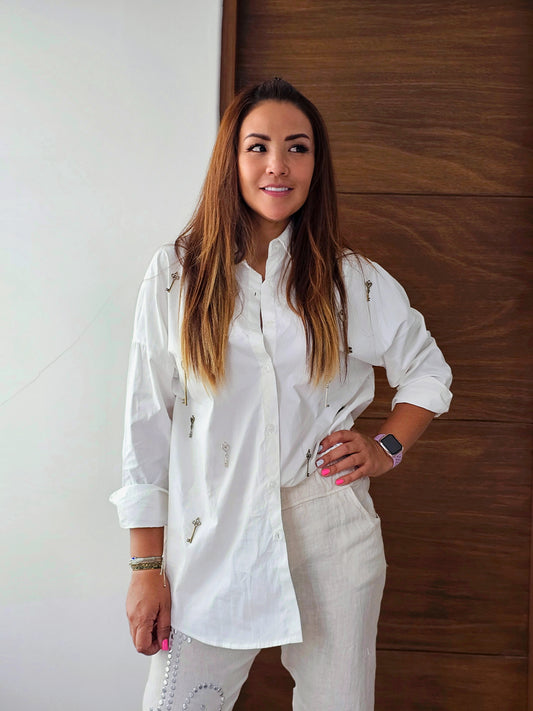 Camisa con llaves