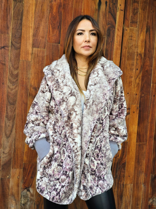 Ensamble afelpado con capucha