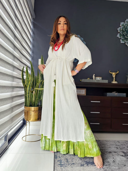 Kimono con amarre en cintura y bordado en hombros