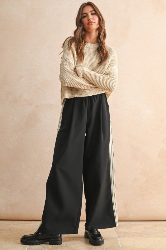 Pantalón recto con franja