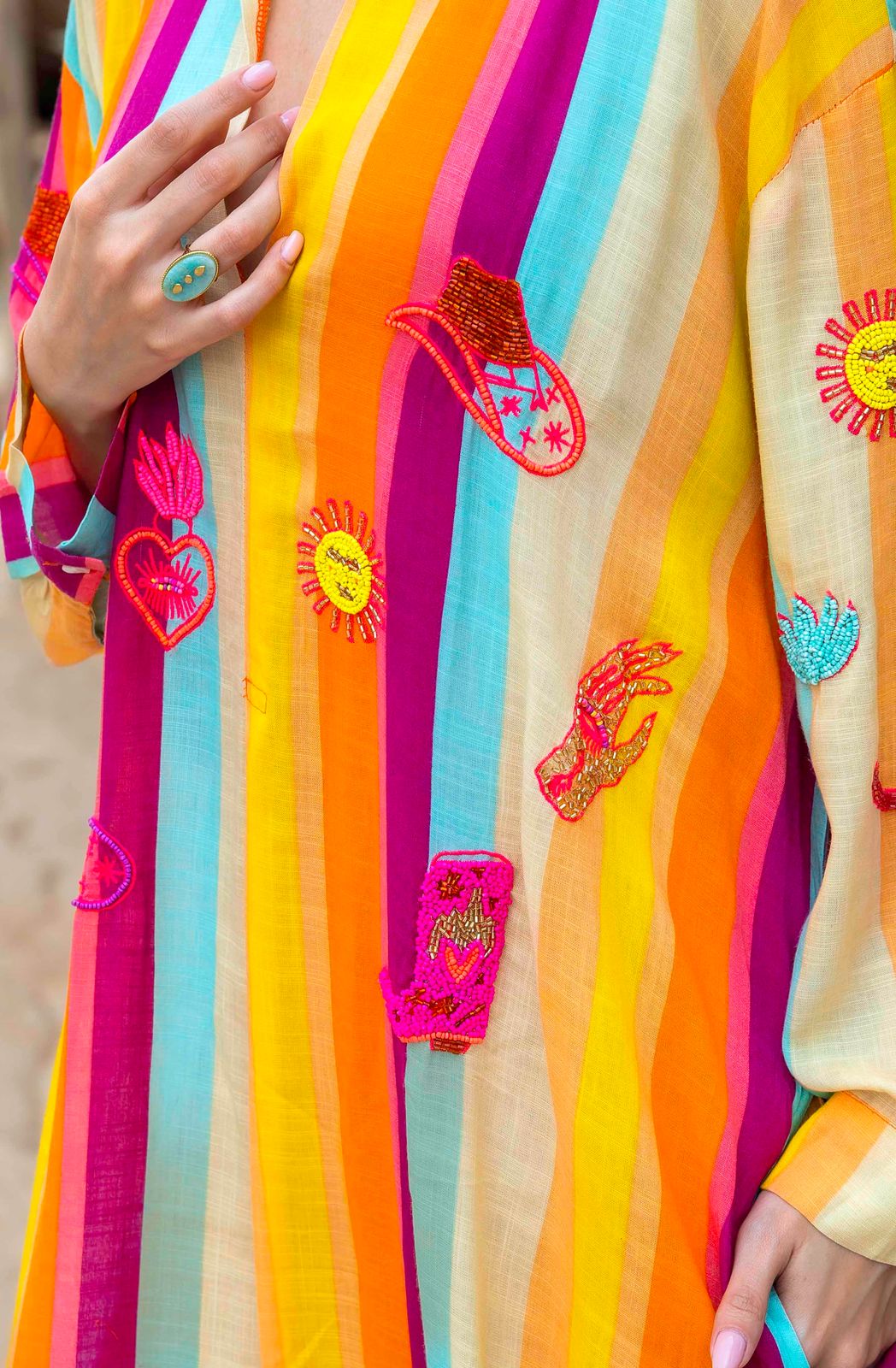 Vestido franjas con bordados