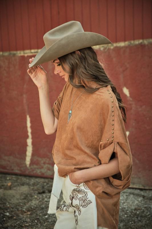 Blusa tipo suede y estoperoles