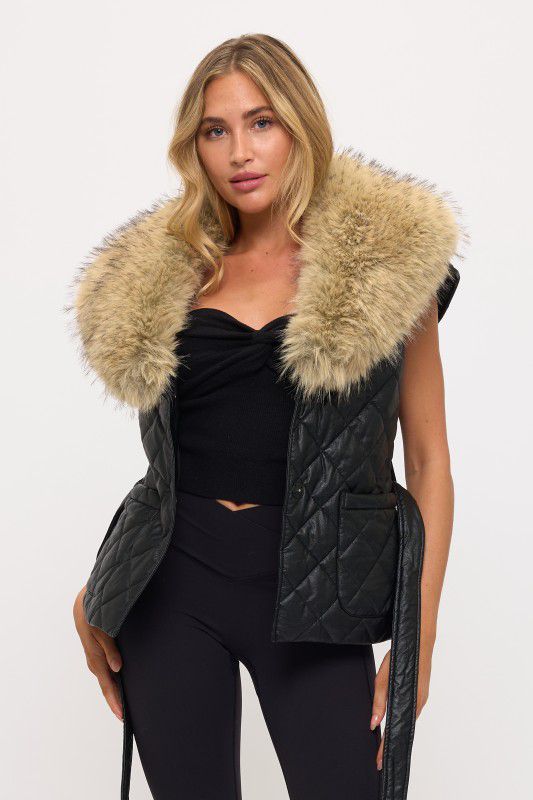 Chaleco capitonado con cuello desmontable