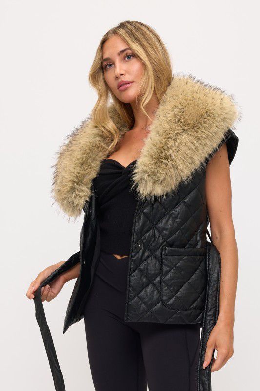 Chaleco con cuello desmontable