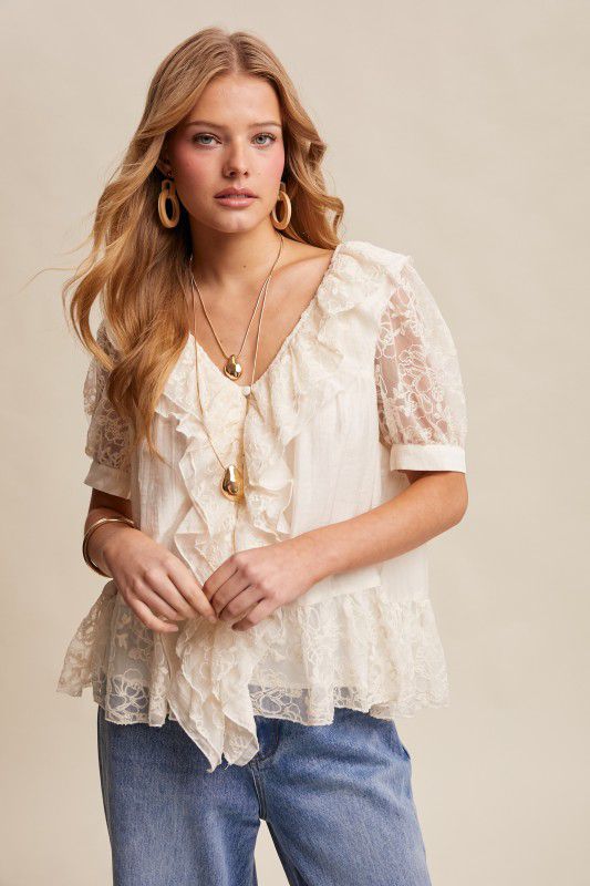 Blusa escarolas con transparencias