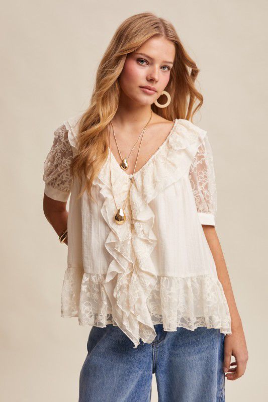 Blusa escarolas con transparencias