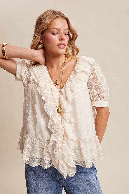 Blusa escarolas con transparencias