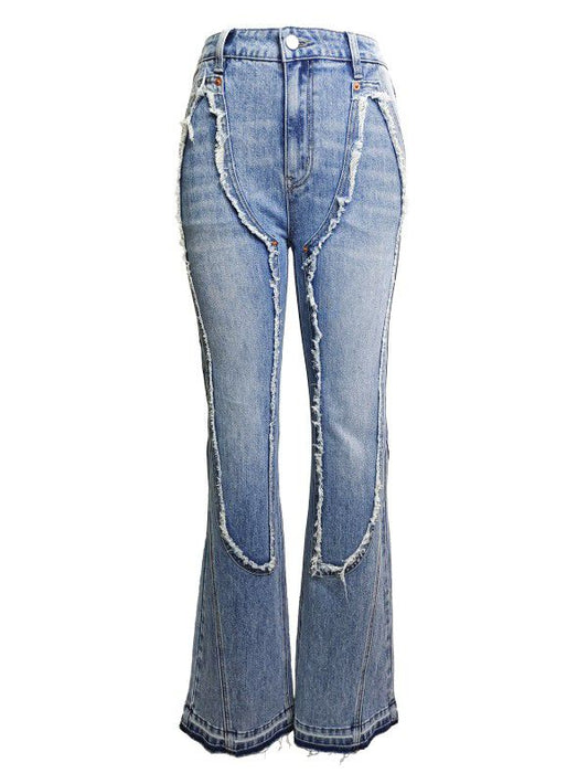 Jeans flare con corte en delantero