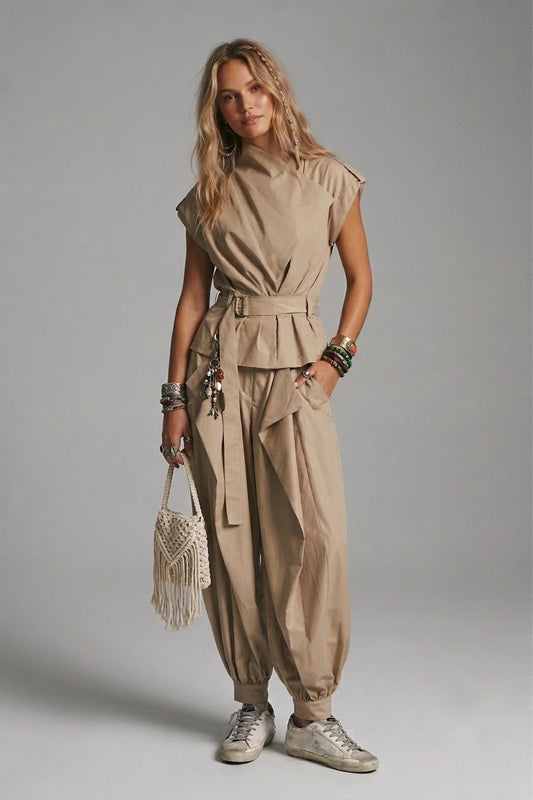 Set de blusa con cinto y pantalón aladino