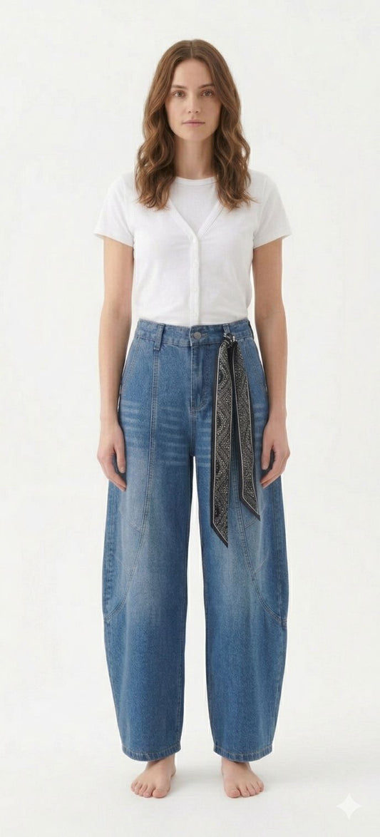 Jeans barrel con cinta