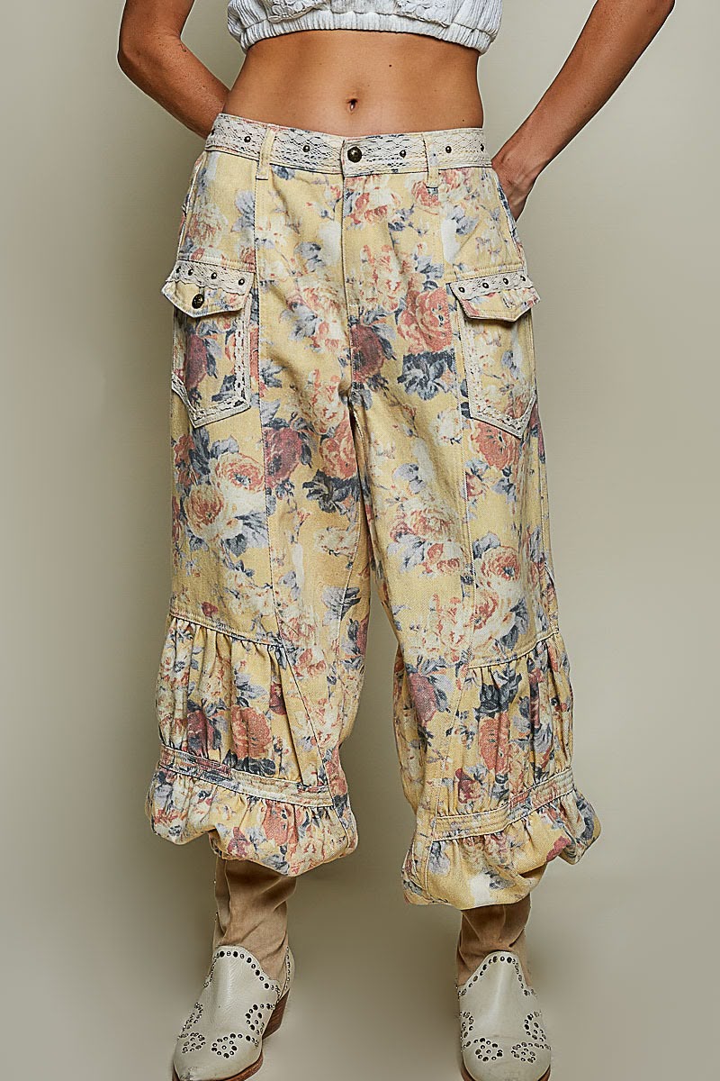 Jeans flores cortes