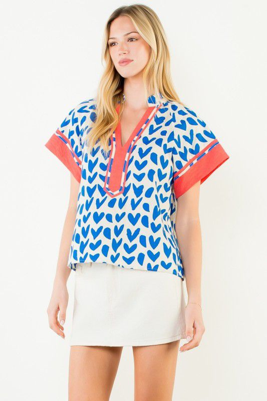 Blusa corazones con filos en contraste