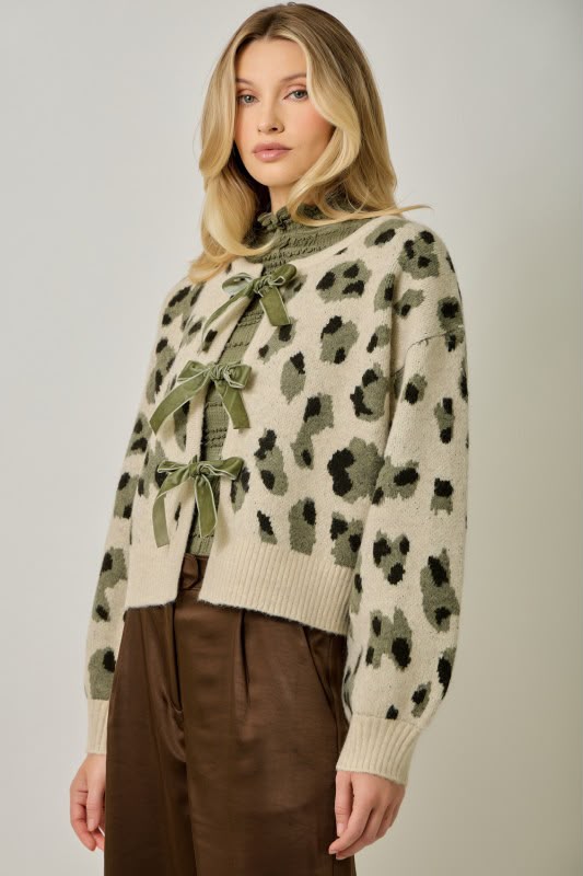 Suéter moños animal print
