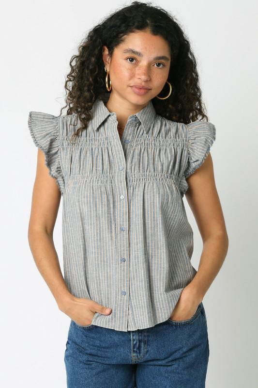 Blusa a rayas con mangas plisadas y detalle de resorte