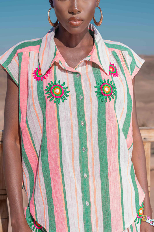 Set a rayas con bordado