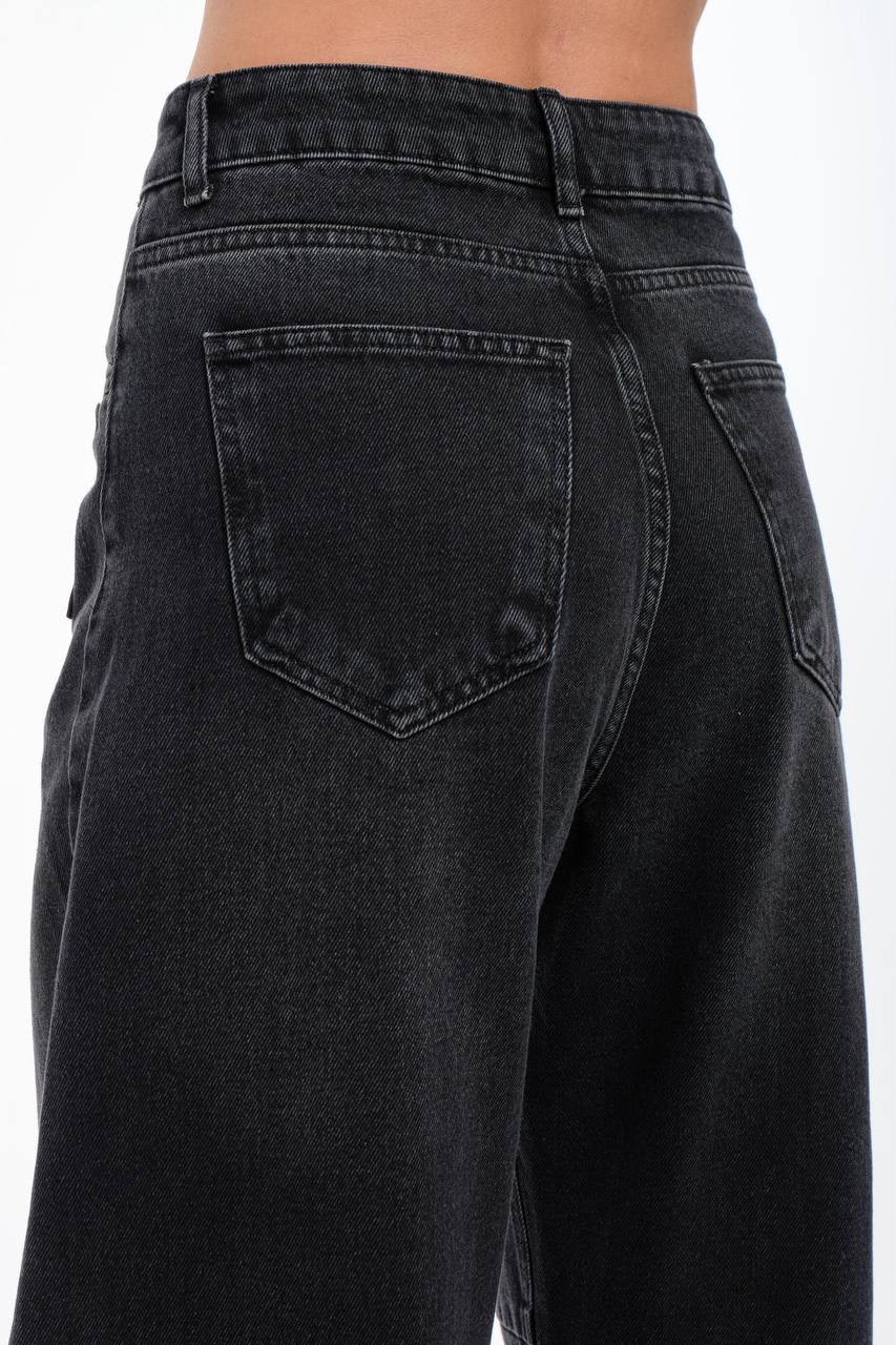 Jeans barrel bolsas marcadas