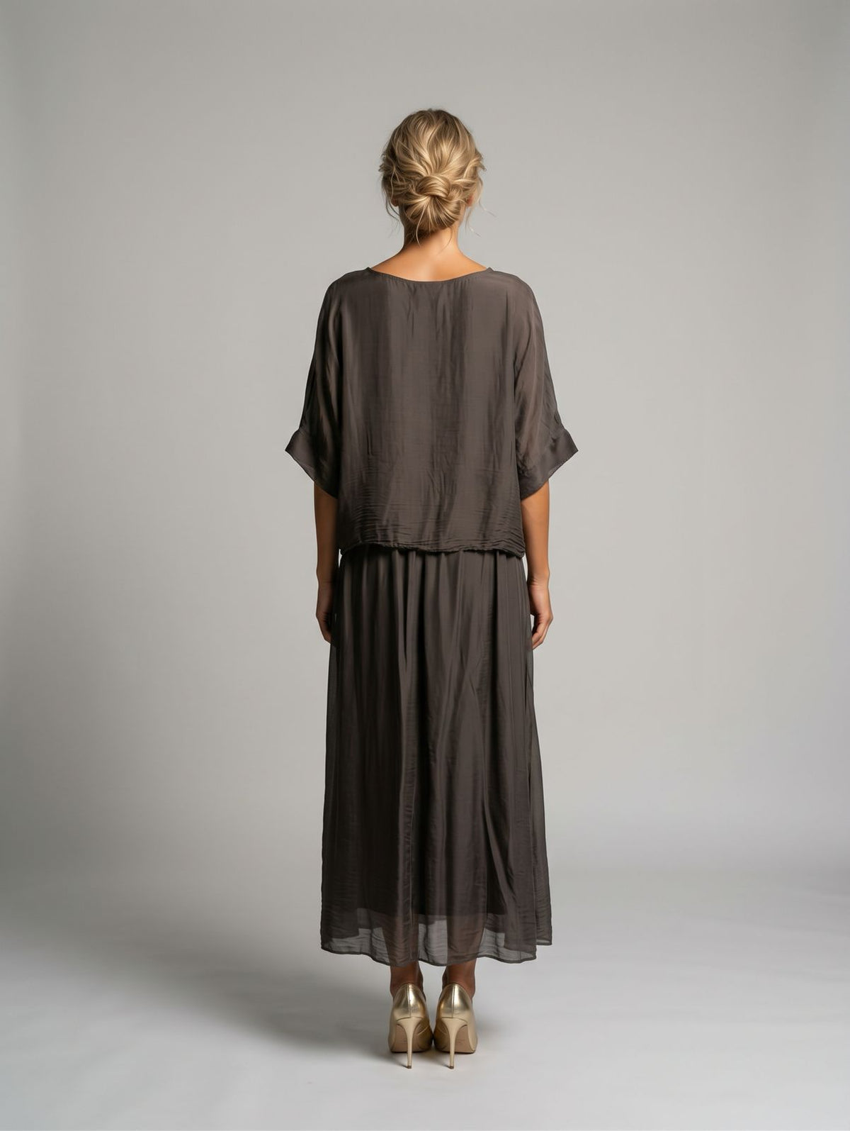 Vestido seda plisado al frente