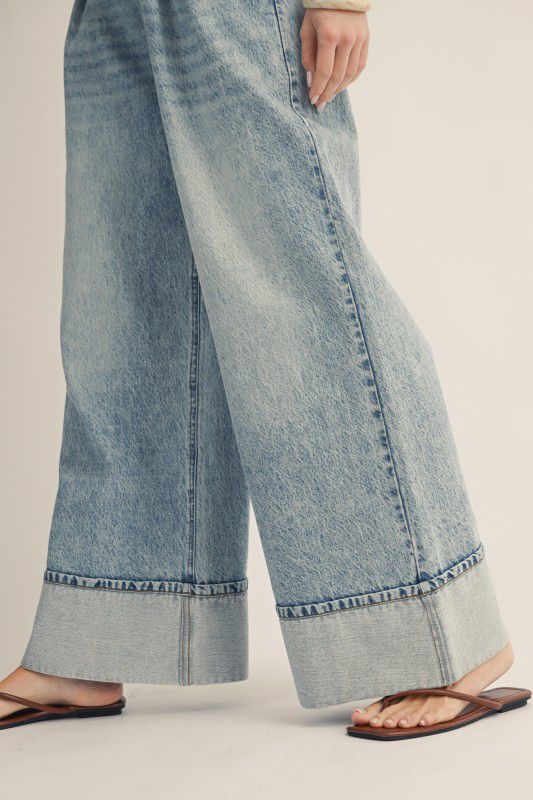 Jeans con pinzas y doblez