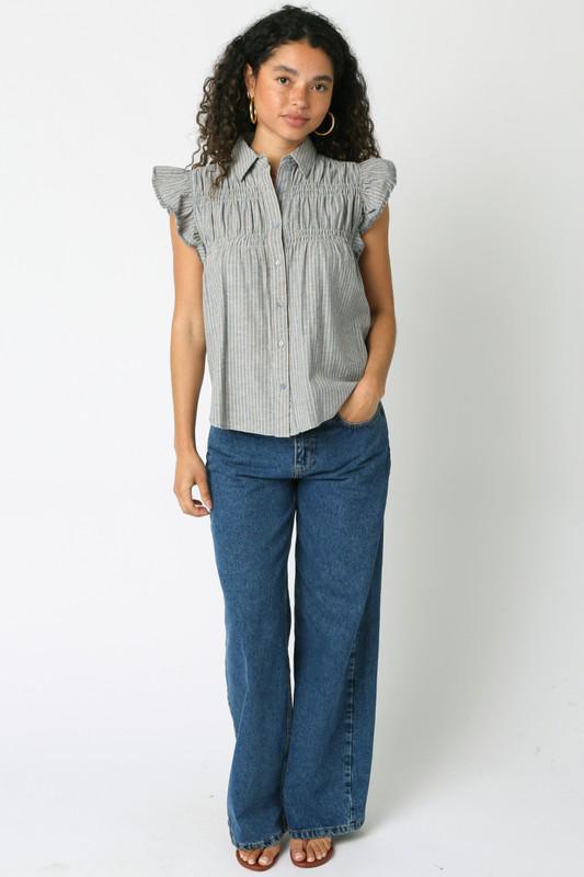 Blusa a rayas con mangas plisadas y detalle de resorte