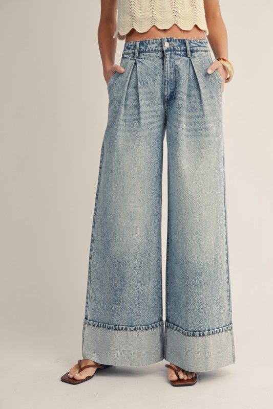 Jeans con pinzas y doblez