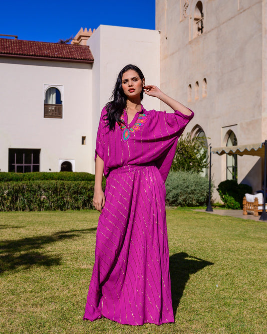 Set con lurex de blusa bordada y falda