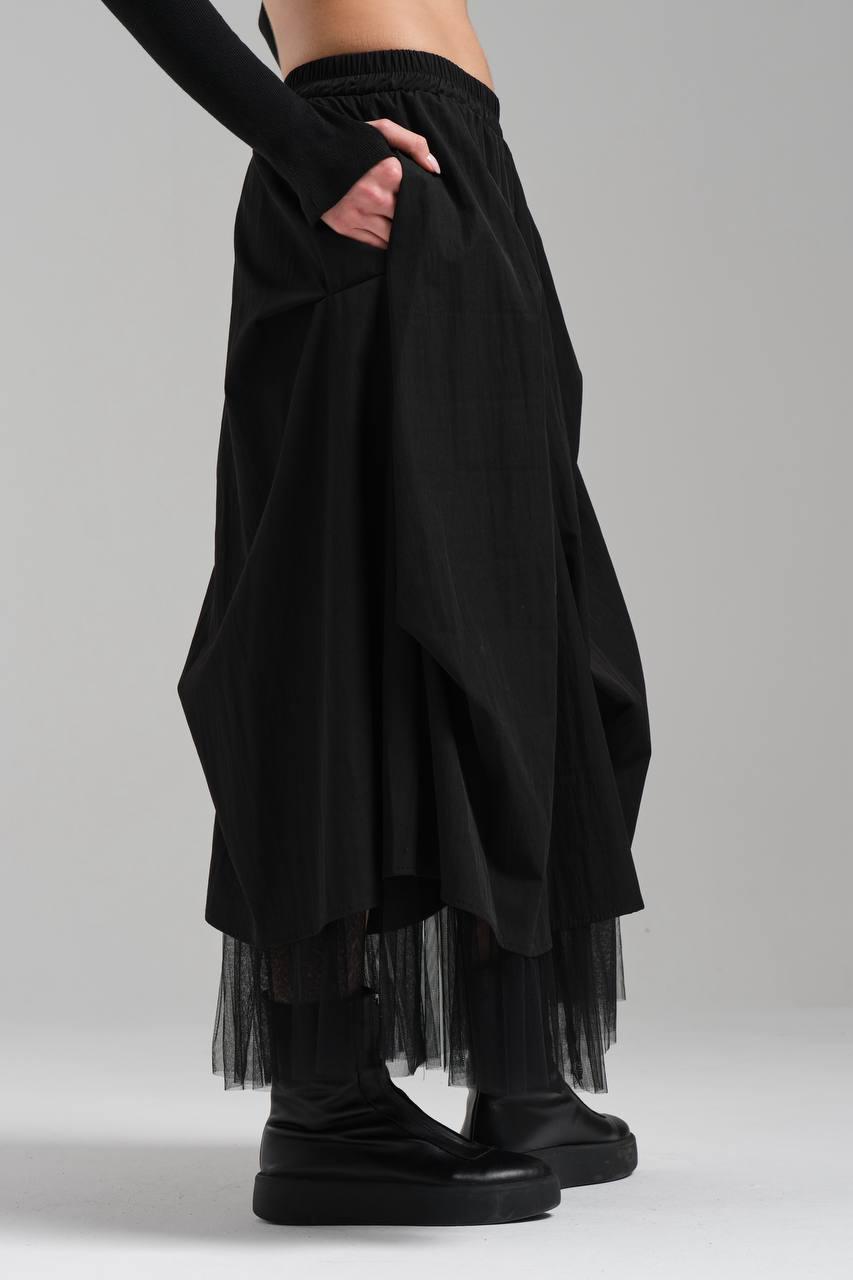 Falda con fruncido y tul