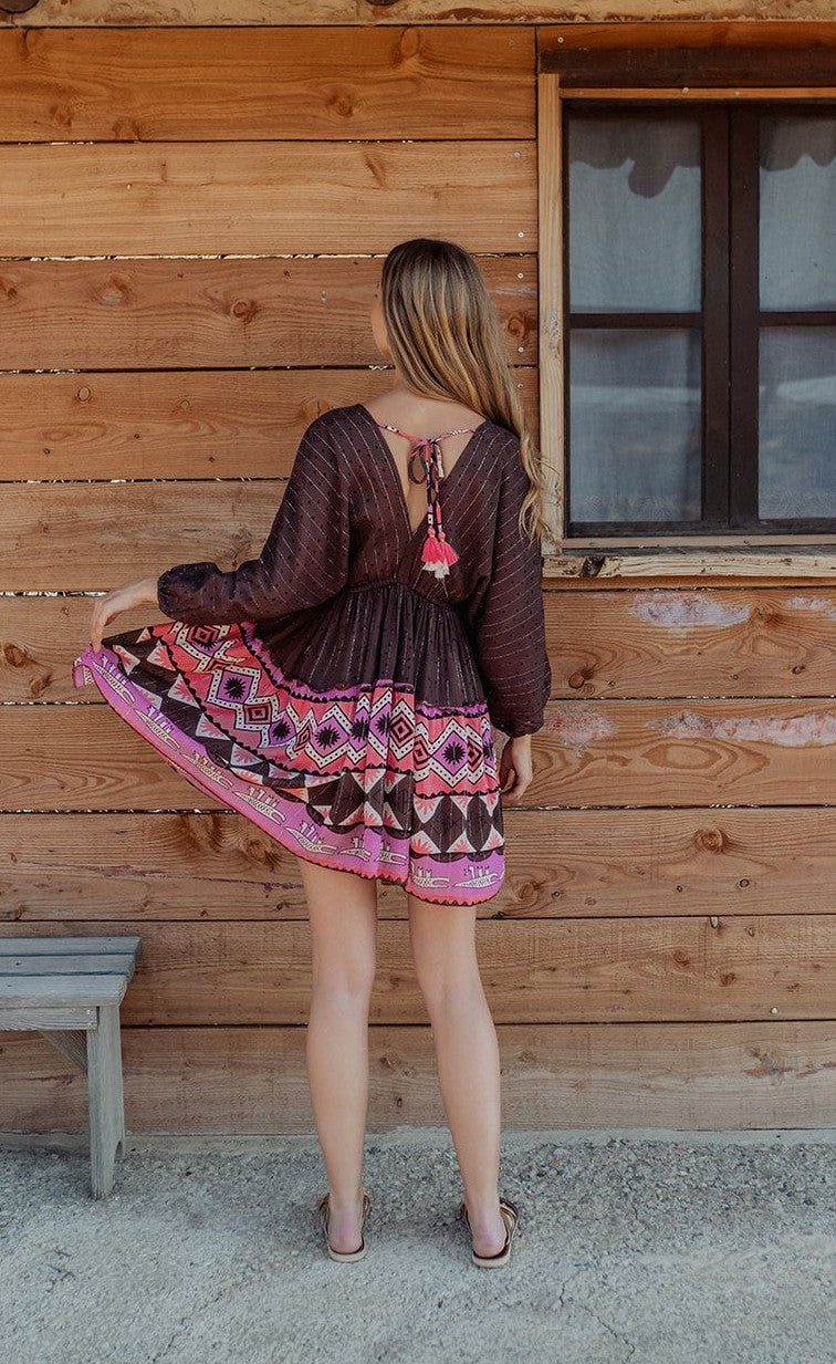 Vestido corto cenefa