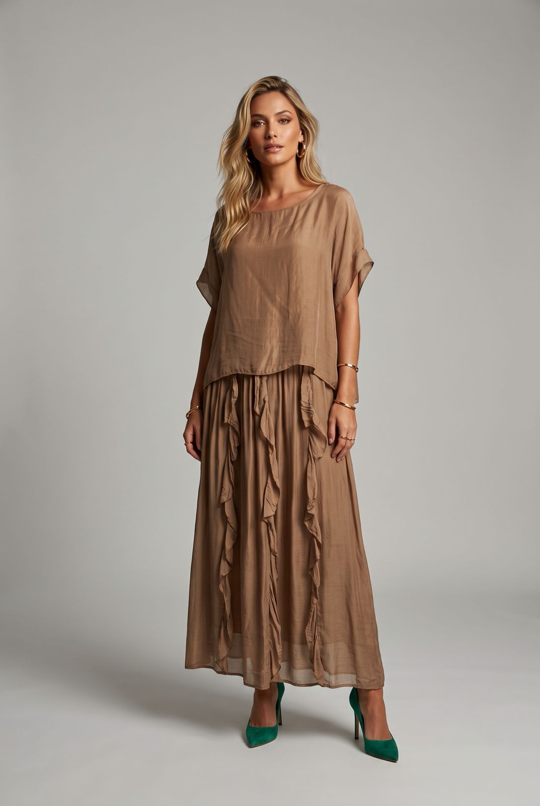 Vestido con escarolas
