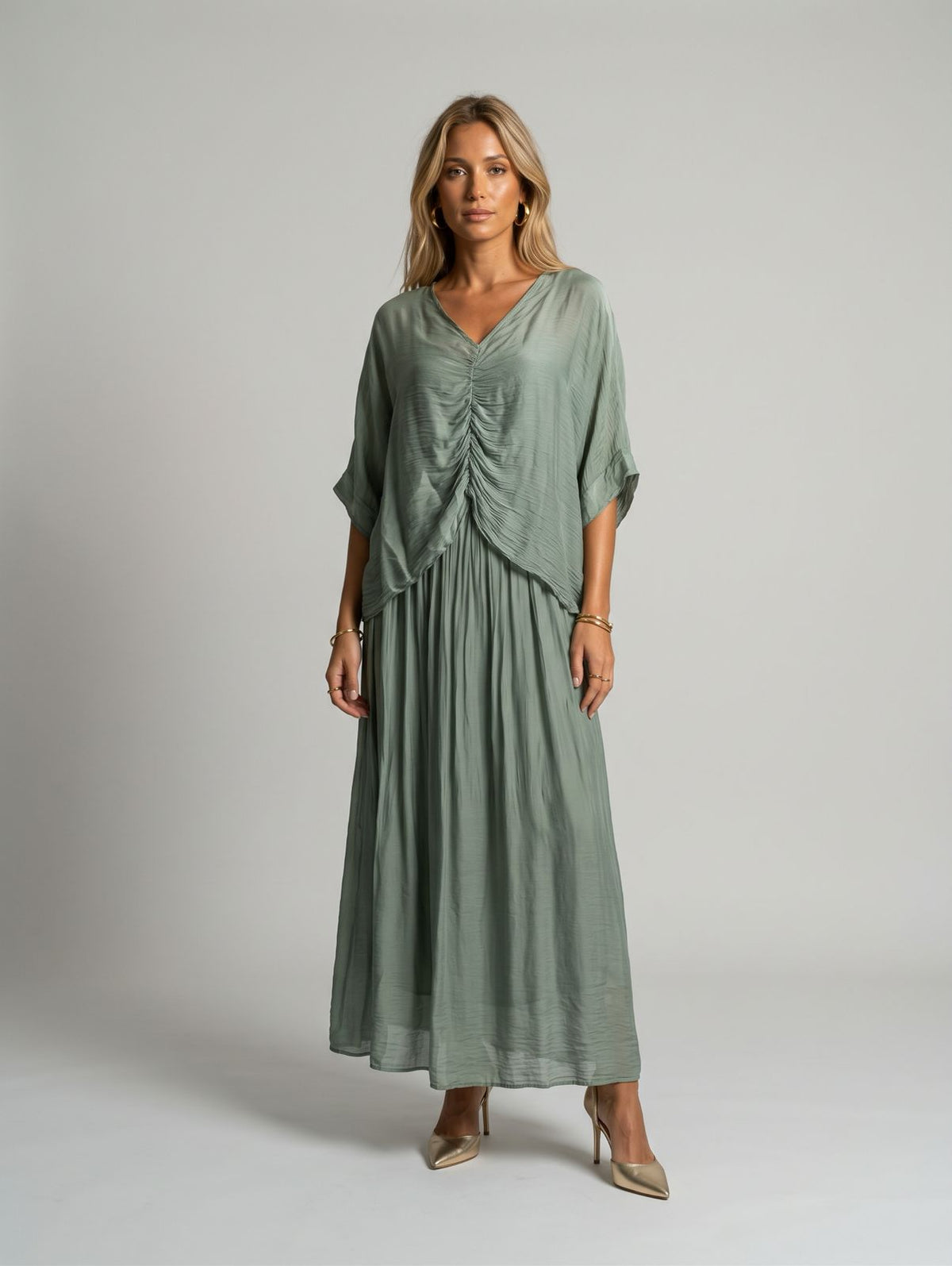 Vestido seda plisado al frente