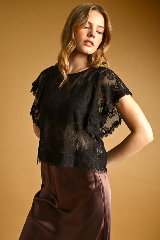 Blusa encaje manga volada