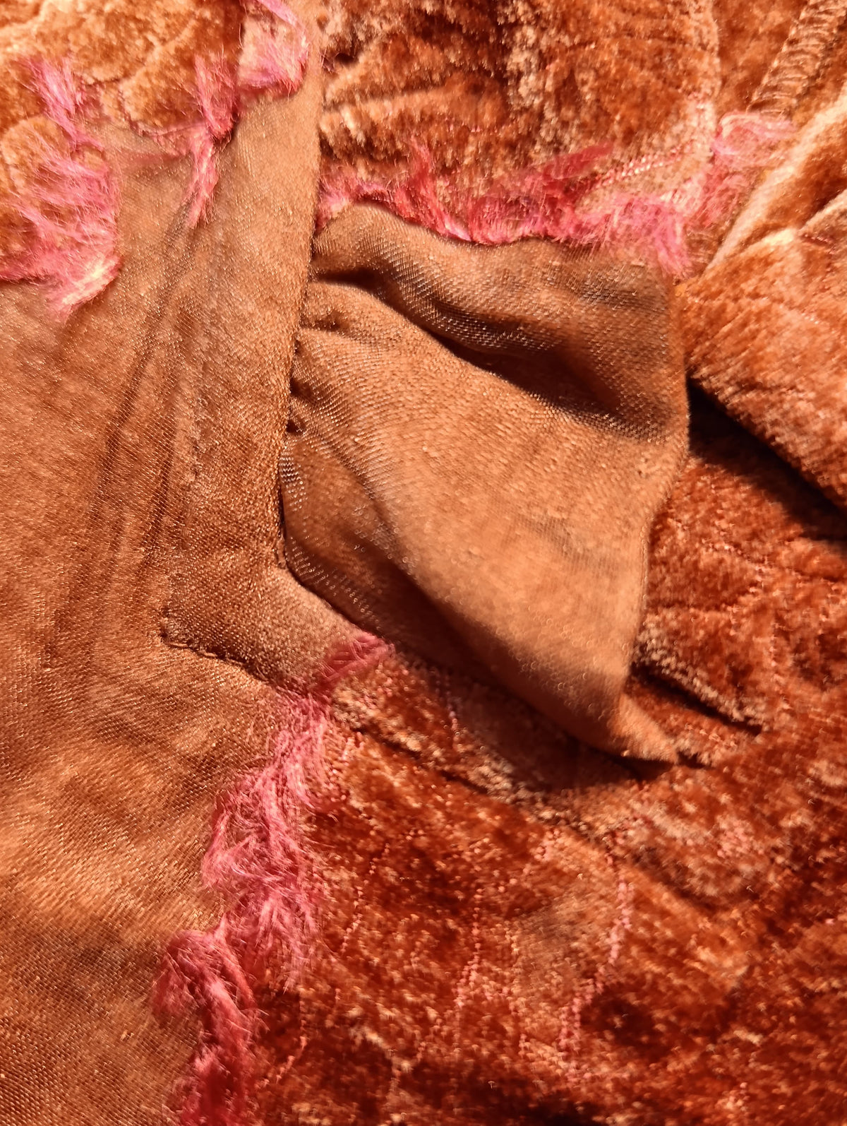 Blusa flores relieve