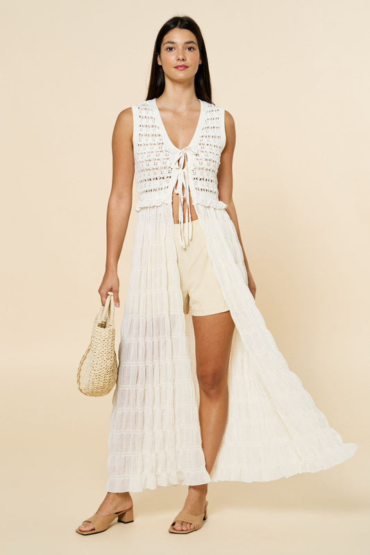 Chaleco con talle tejido y cuerpo de shifon