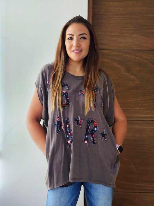 Camiseta oversize con parches