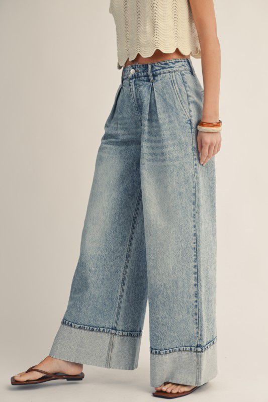Jeans con pinzas y doblez