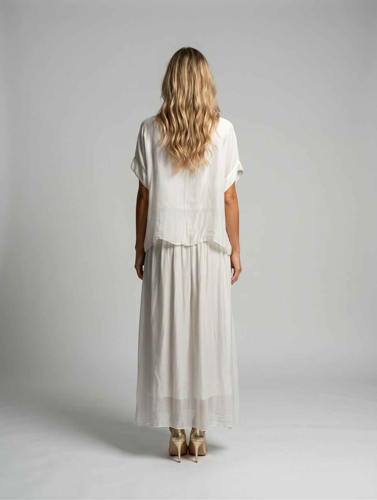 Vestido con escarolas