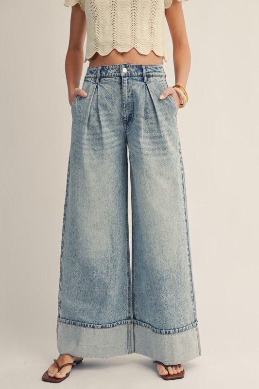 Jeans con pinzas y doblez