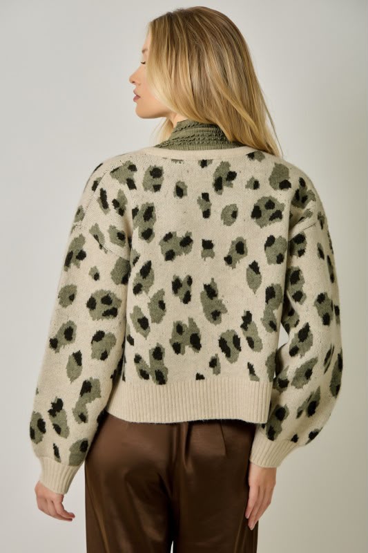 Suéter moños animal print