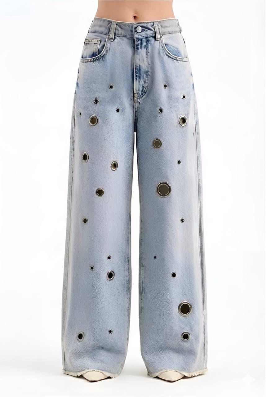 Jeans wide leg con ojillos