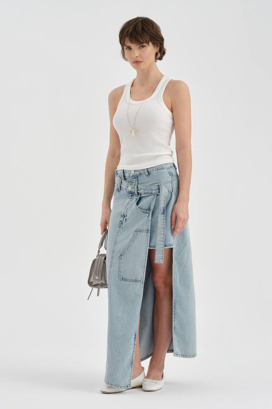 Falda asimétrica con cinto