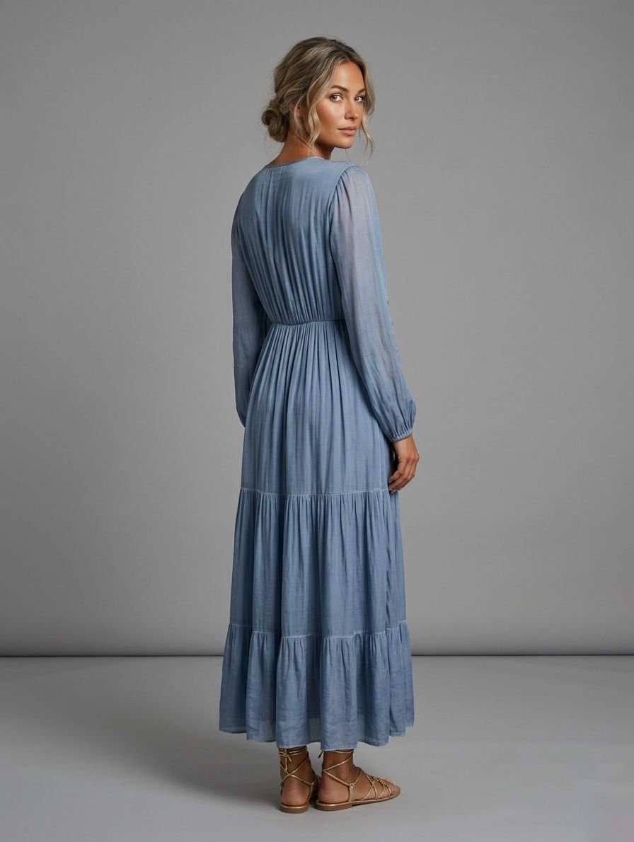 Vestido de seda con cortes