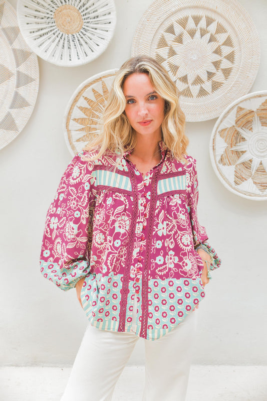 Blusa estampada bicolor